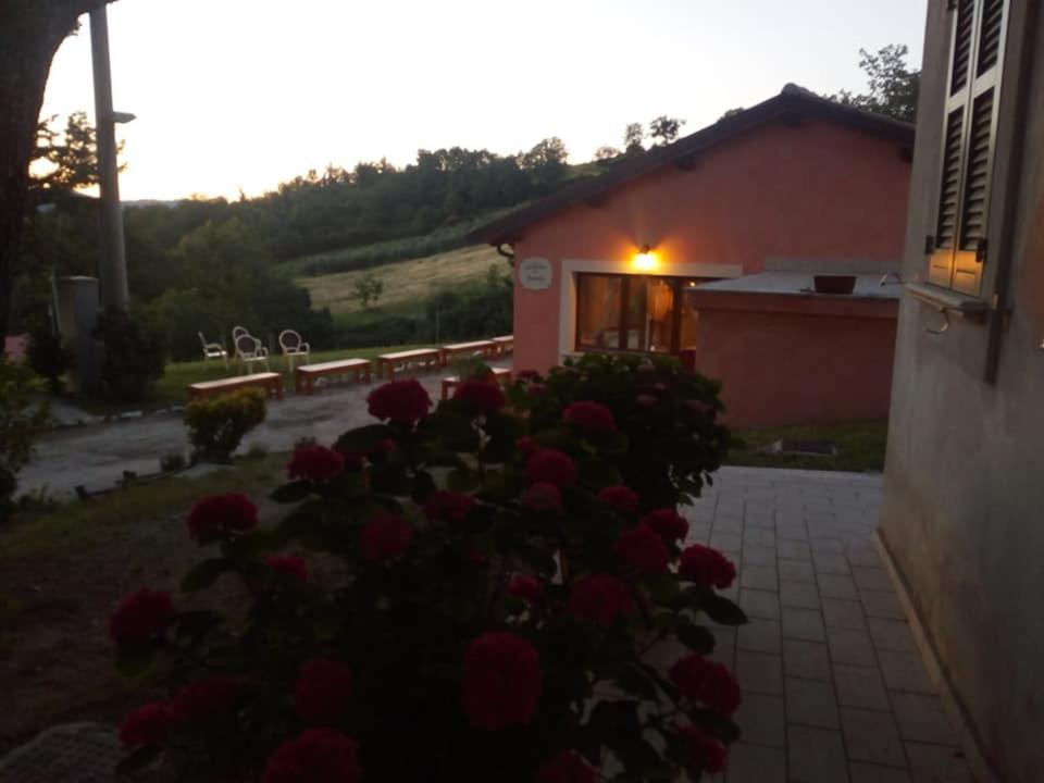 פוליניו Agriturismo San Martino מראה חיצוני תמונה