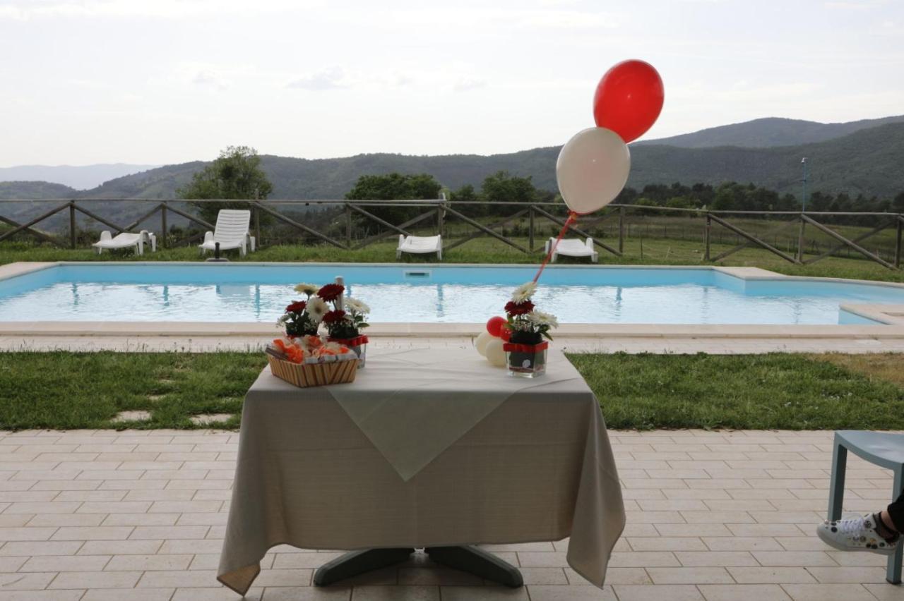 פוליניו Agriturismo San Martino מראה חיצוני תמונה